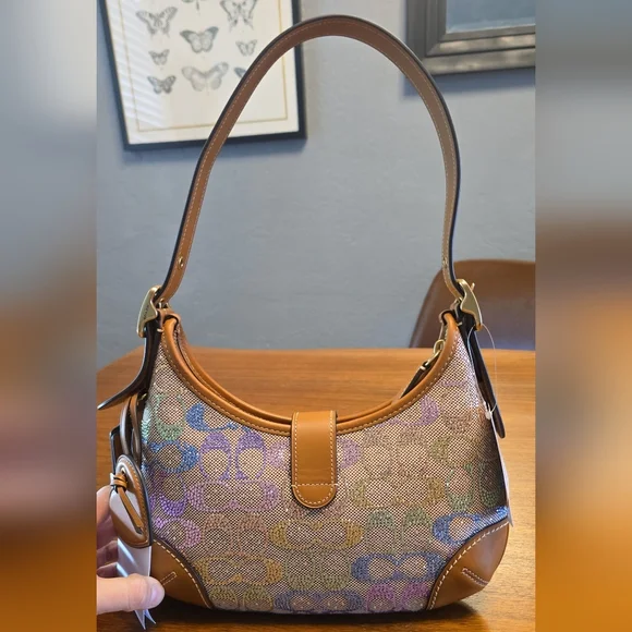 Coach Hamptons Hobo Bag In Crystal Signature Jacquard - Picture 2 of 6